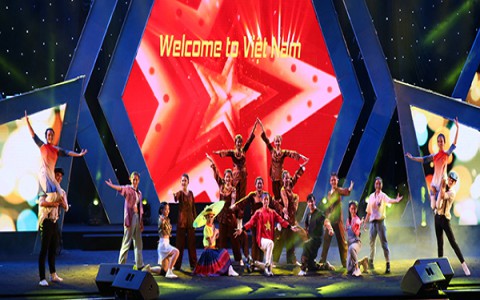 Hơn 800 diễn viên tham gia Liên hoan nhóm nhảy TP.HCM “Sức bật tuổi trẻ”